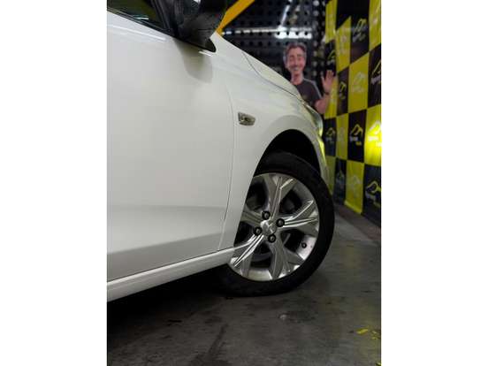 CHEVROLET-ONIX-2020