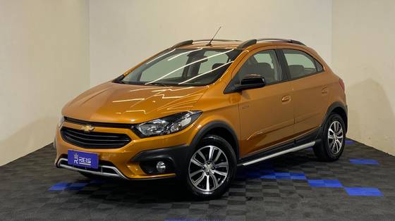 CHEVROLET ONIX 1.4 MPFI ACTIV 8V FLEX 4P AUTOMÁTICO