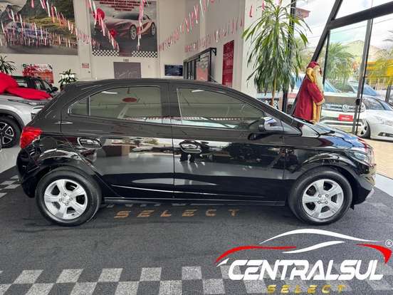 CHEVROLET-ONIX-1.4 MPFI LT 8V FLEX 4P MANUAL CHEVROLET-ONIX-2019