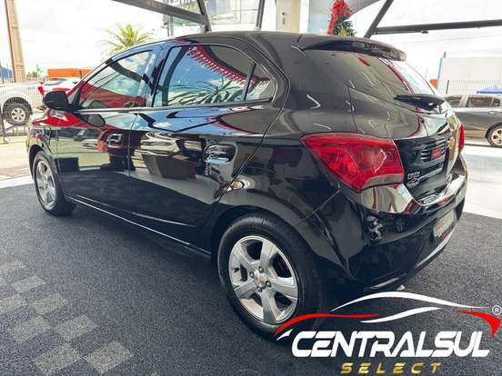CHEVROLET-ONIX-2019