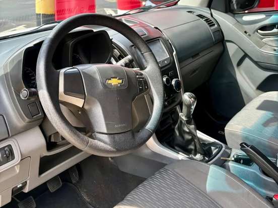 CHEVROLET-S10-2.4 ADVANTAGE 4X2 CD 8V FLEX 4P MANUAL CHEVROLET-S10-2015
