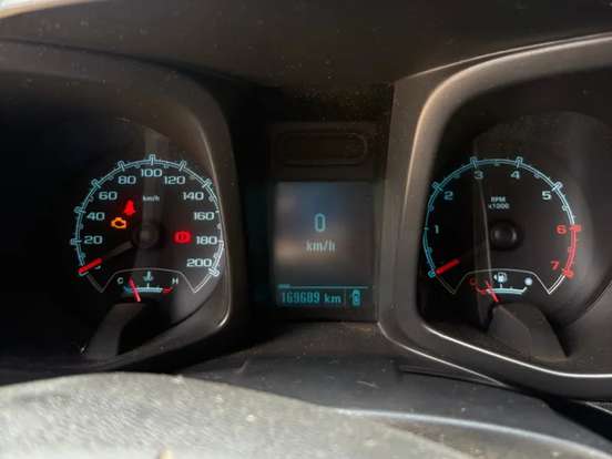 CHEVROLET-S10-2.4 ADVANTAGE 4X2 CD 8V FLEX 4P MANUAL CHEVROLET-S10-2015