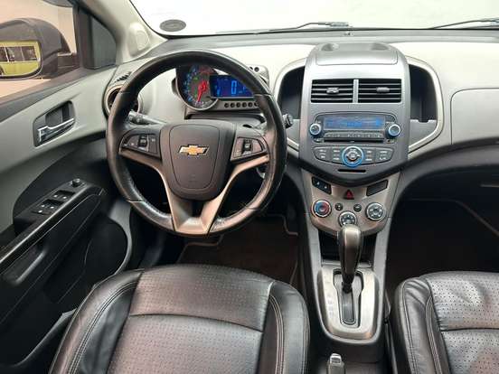 CHEVROLET-SONIC-2012
