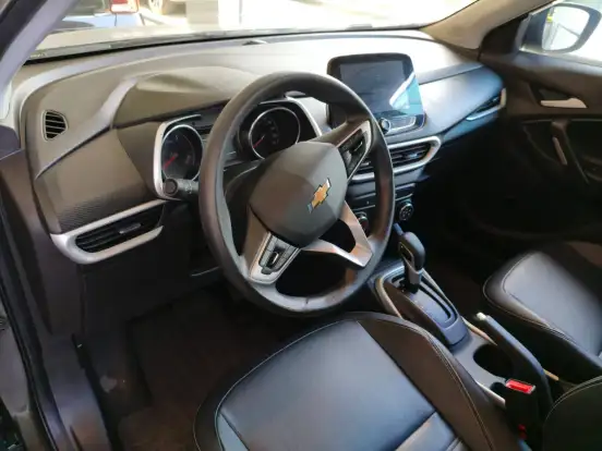 CHEVROLET-TRACKER-2024