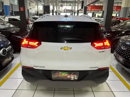 CHEVROLET-TRACKER-2022