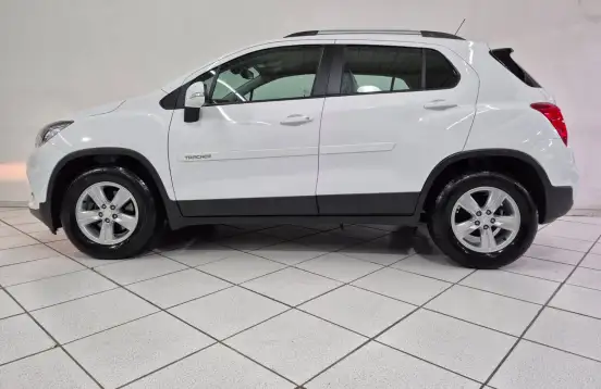 CHEVROLET-TRACKER-2018