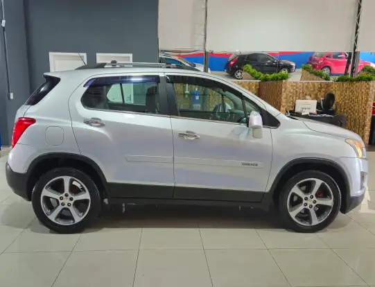 CHEVROLET-TRACKER-2014