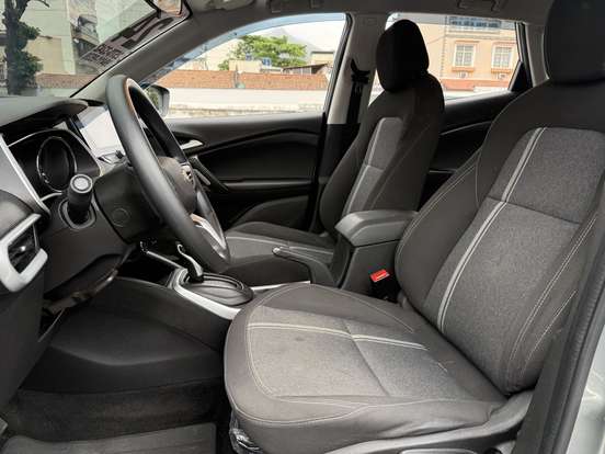 CHEVROLET-TRACKER-2023