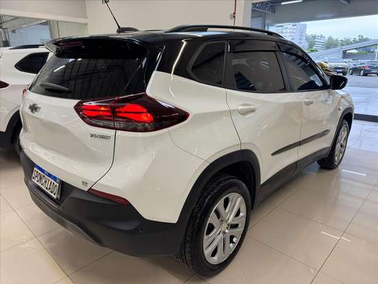 CHEVROLET-TRACKER-2024