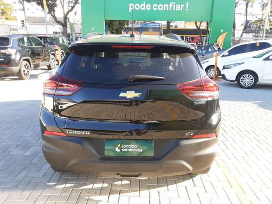 CHEVROLET-TRACKER-2024