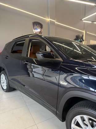 CHEVROLET-TRACKER-2023