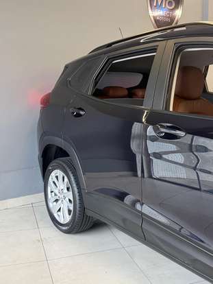 CHEVROLET-TRACKER-2023