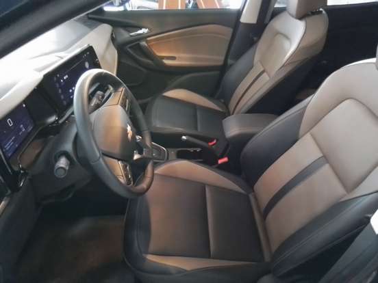 CHEVROLET-TRACKER-2025