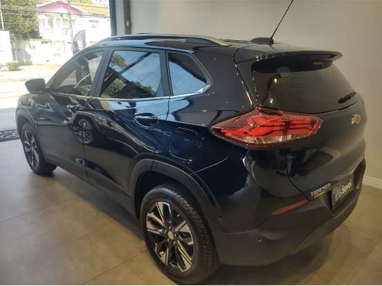 CHEVROLET-TRACKER-2023