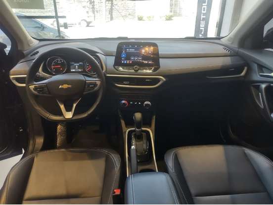 CHEVROLET-TRACKER-2023
