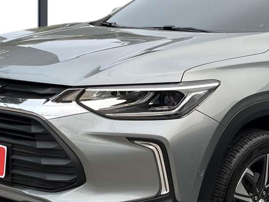 CHEVROLET-TRACKER-2024