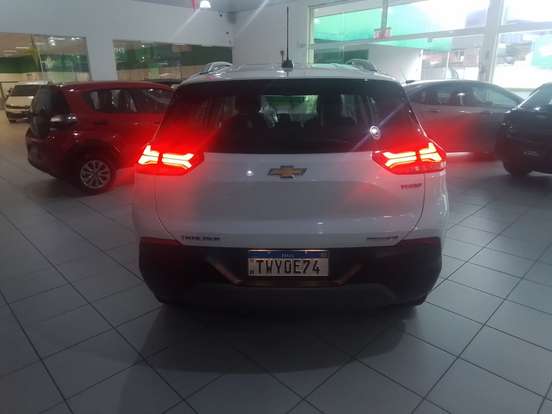 CHEVROLET-TRACKER-2025