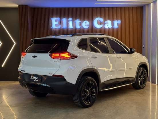 CHEVROLET-TRACKER-2023