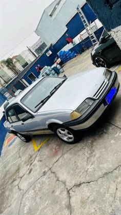 CHEVROLET MONZA 2.0 EFI GL 8V GASOLINA 4P MANUAL