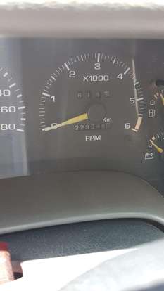 CHEVROLET-S10-4.3 SFI DLX 4X2 CS V6 12V GASOLINA 2P MANUAL CHEVROLET-S10-1999