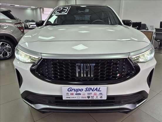 FIAT-FASTBACK-2022