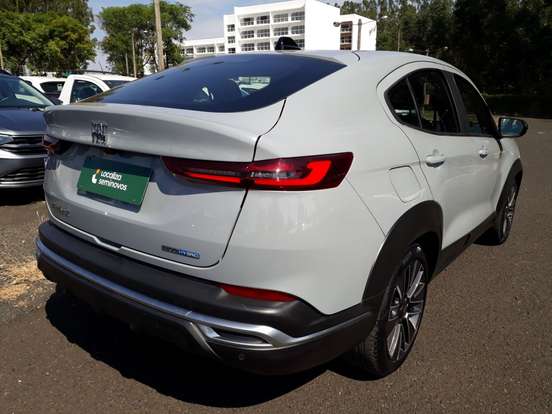 FIAT-FASTBACK-2025
