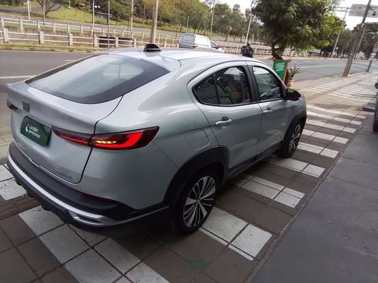 FIAT-FASTBACK-1.0 TURBO 200 HYBRID AUDACE CVT FIAT-FASTBACK-2025