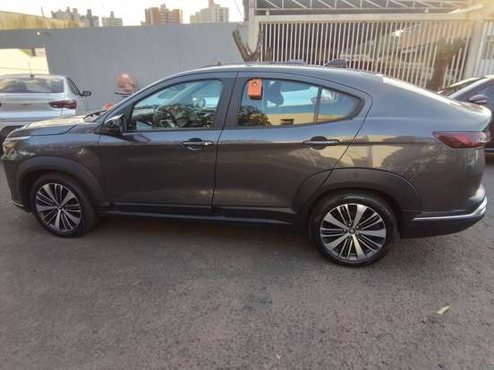 FIAT-FASTBACK-1.0 TURBO 200 HYBRID AUDACE CVT FIAT-FASTBACK-2025