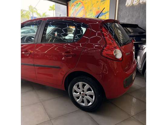 FIAT-PALIO-2015