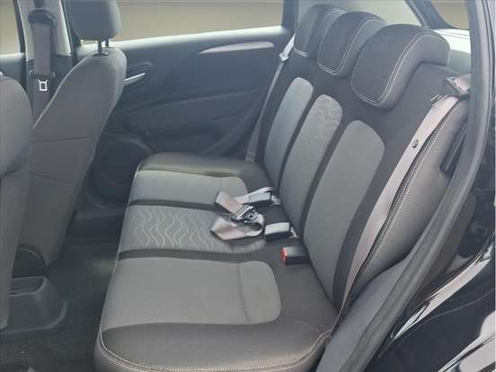 FIAT-PUNTO-1.6 ESSENCE 16V FLEX 4P MANUAL FIAT-PUNTO-2012