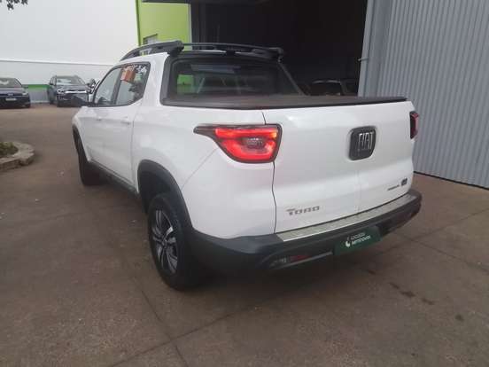 FIAT-TORO-2023