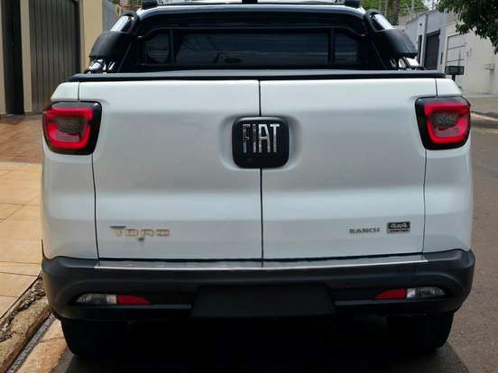 FIAT-TORO-2.0 16V TURBO DIESEL RANCH 4WD AT9 FIAT-TORO-2022