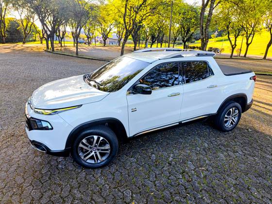 FIAT TORO 2.0 16V TURBO DIESEL VOLCANO 4WD AT9