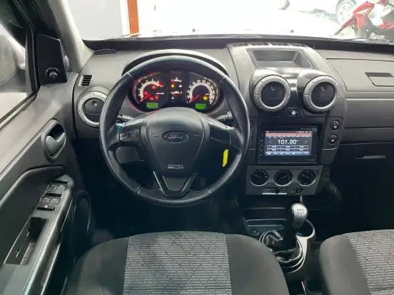 FORD-ECOSPORT-2011