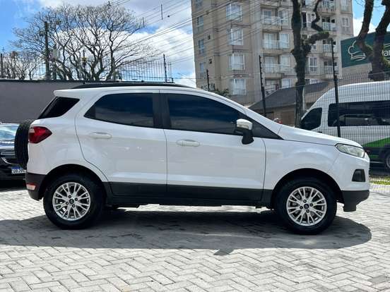 FORD-ECOSPORT-2014