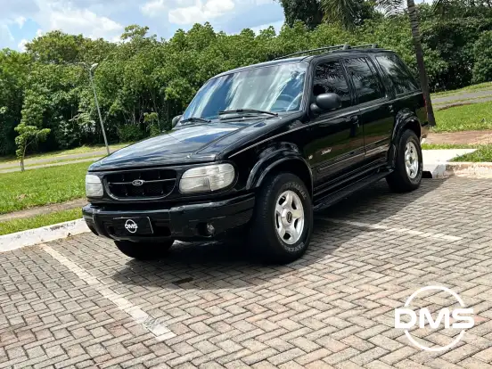 FORD-EXPLORER-2001