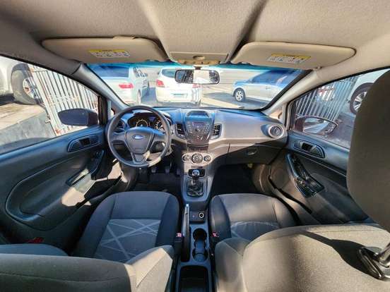 FORD-FIESTA-2013