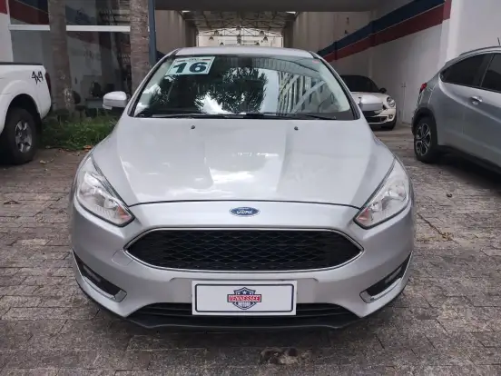FORD-FOCUS-2.0 SE SEDAN 16V FLEX 4P POWERSHIFT FORD-FOCUS-2015