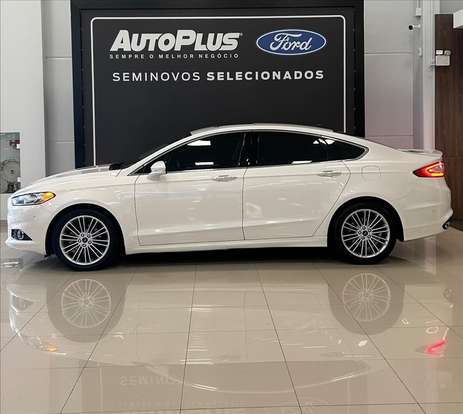 FORD-FUSION-2012