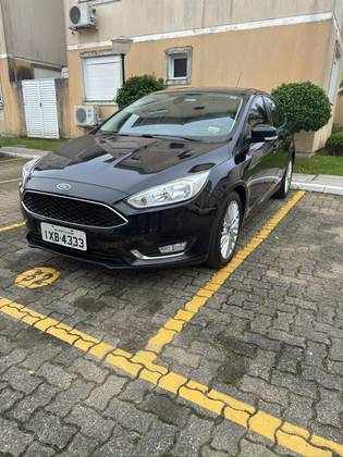 FORD FOCUS 2.0 SE FASTBACK 16V FLEX 4P POWERSHIFT
