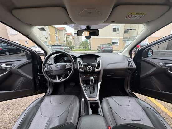 FORD-FOCUS-2.0 SE FASTBACK 16V FLEX 4P POWERSHIFT FORD-FOCUS-2015