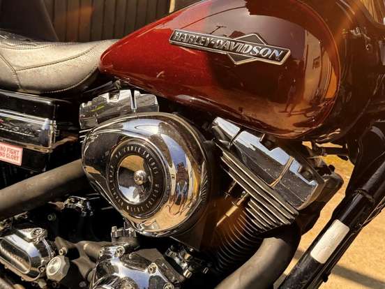 HARLEY-DAVIDSON-DYNA SUPER GLIDE CUSTOM HARLEY-DAVIDSON-DYNA SUPER GLIDE CUSTOM-2011
