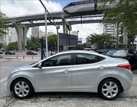 HYUNDAI-ELANTRA-2011