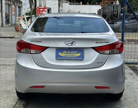 HYUNDAI-ELANTRA-2011