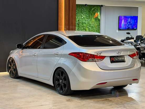 HYUNDAI-ELANTRA-2011
