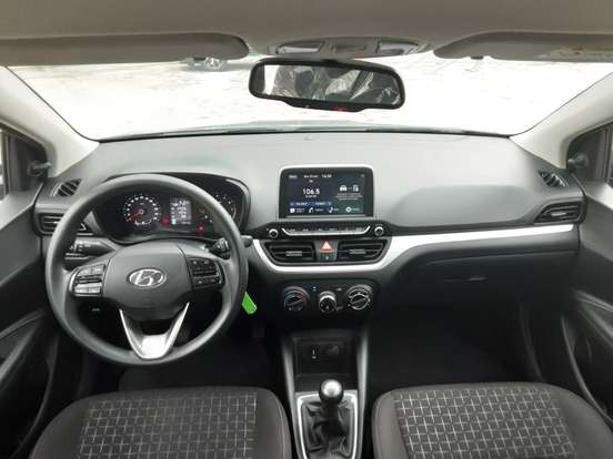 HYUNDAI-HB20-2025