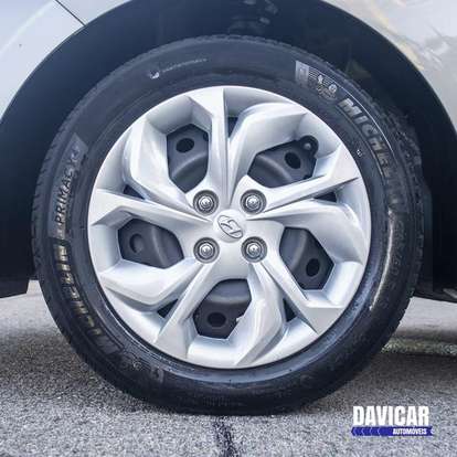 HYUNDAI-HB20-2025