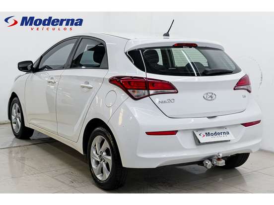 HYUNDAI-HB20-2016