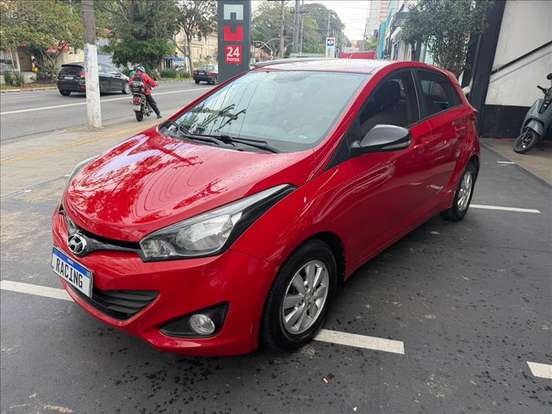 HYUNDAI-HB20-2013