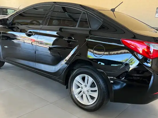 HYUNDAI-HB20S-1.6 COMFORT PLUS 16V FLEX 4P AUTOMÁTICO HYUNDAI-HB20S-2014